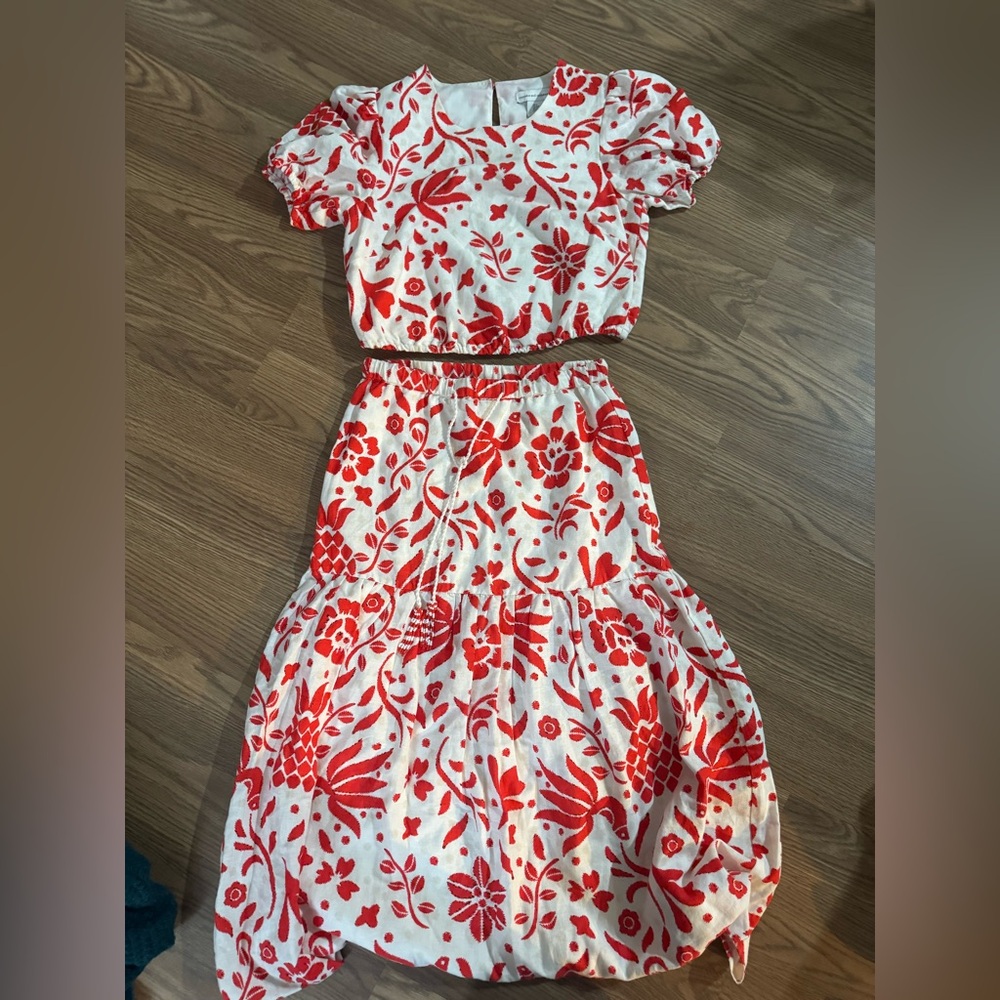 Floral Red and White Womens Set Top and Skirt